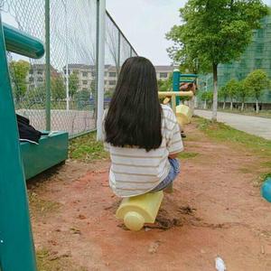 三级黄色录像在线看胸大的夫妻
